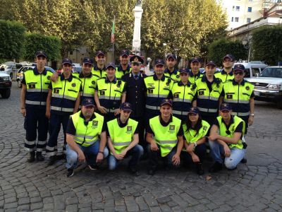 Foto di gruppo in Piazza E. Abbro