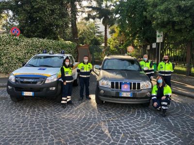 Un cittadino cavese dona un'auto al Gruppo comunale di Protezione Civile metelliano.