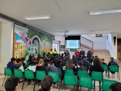 La Protezione Civile comunale avvia gli incontri negli istituti scolastici cittadini.
