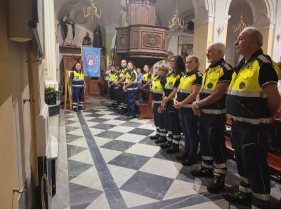 Cerimonia di consegna degli attestati di "Gestione Emergenze Antincendio" ai volontari della Protezione Civile Comunale di Cava de'Tirreni.