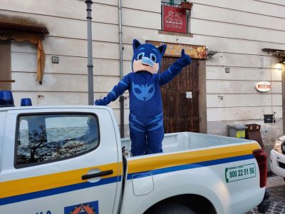 Raggiunge le frazioni della citt&agrave; l'allegra carovana della Protezione Civile.